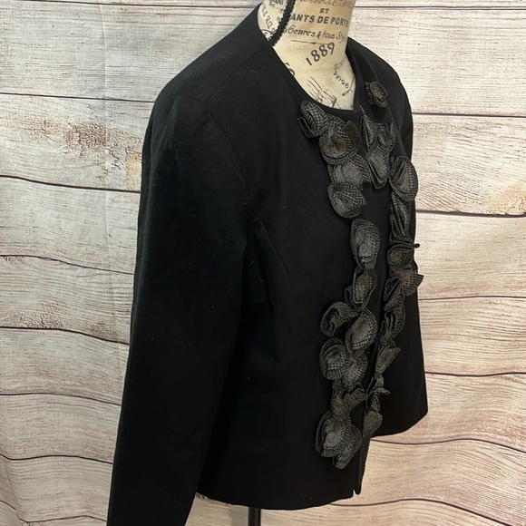 Coldwater Creek Blazer Jacket Fabric Rosettes Black Recycled Wool Artsy Size 10 - Picture 3 of 8